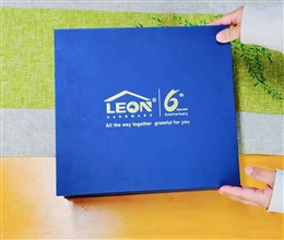 汽车行业礼品定制：蓝色礼盒与科技感的完美融合