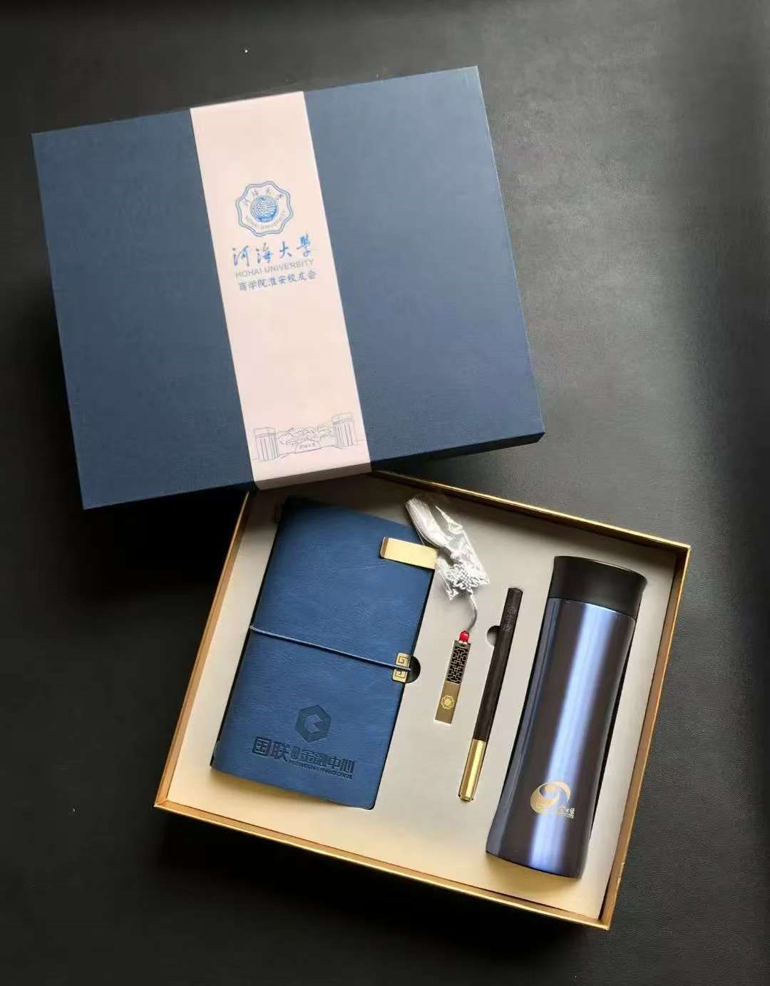 选公司开业礼品不用愁，找靠谱的礼品定制工厂少走弯路