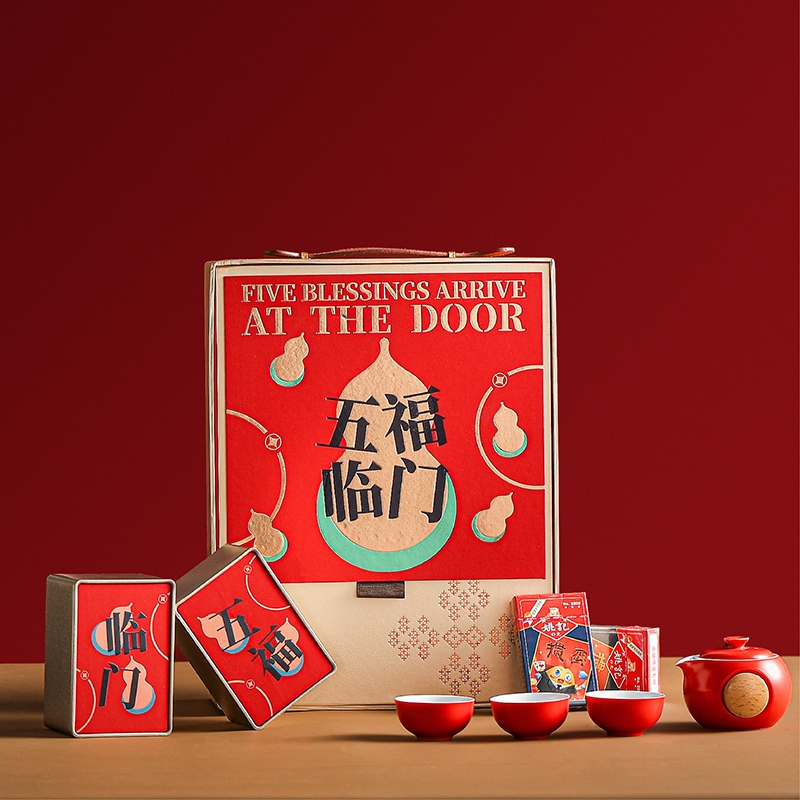 新年客户礼品定制攻略：选对套装赢好感